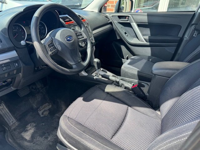 2014 Subaru Forester i - Photo 6