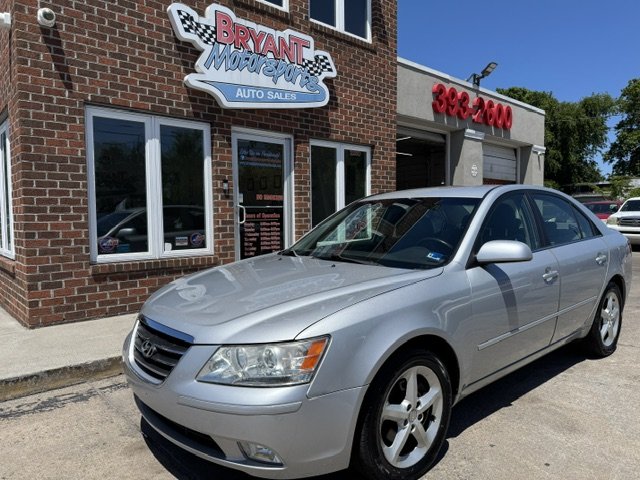 2010 Hyundai Sonata's photo